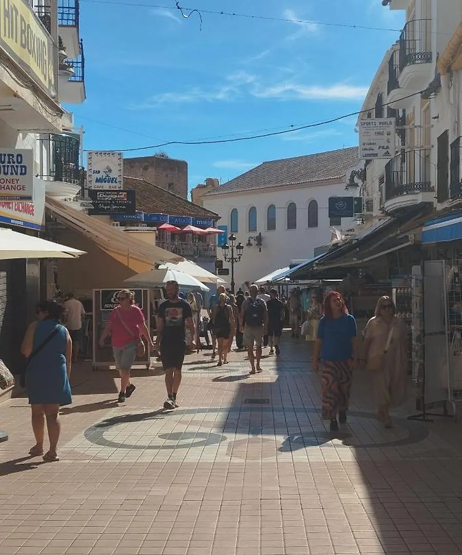 La Cruz Del Sur Daire Benalmádena 0*,  İspanya
